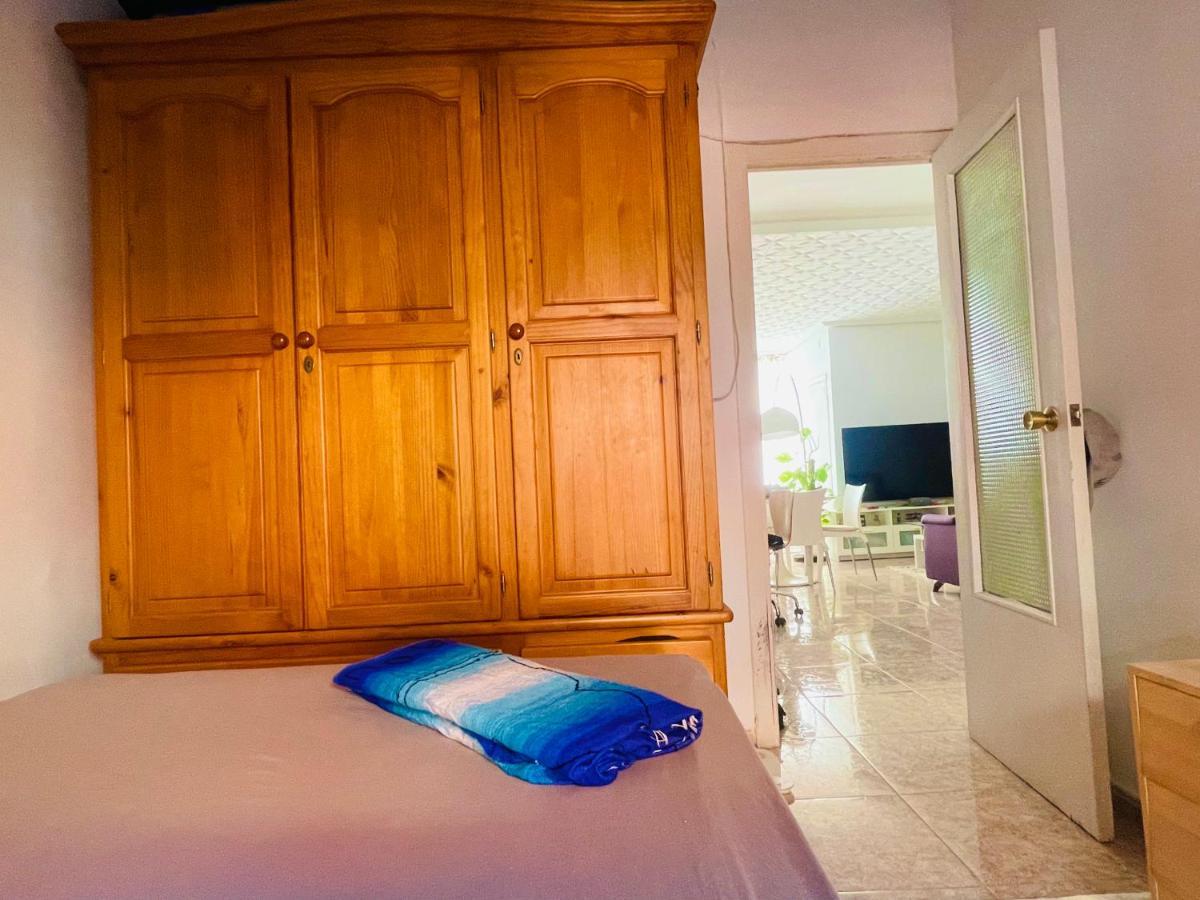 Privada En Piso Compartido Quarto em Acomodações Particulares